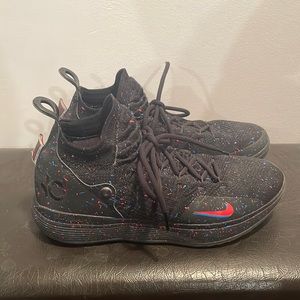Nike Basketball - KD 11 Confetti - size 10.5 US